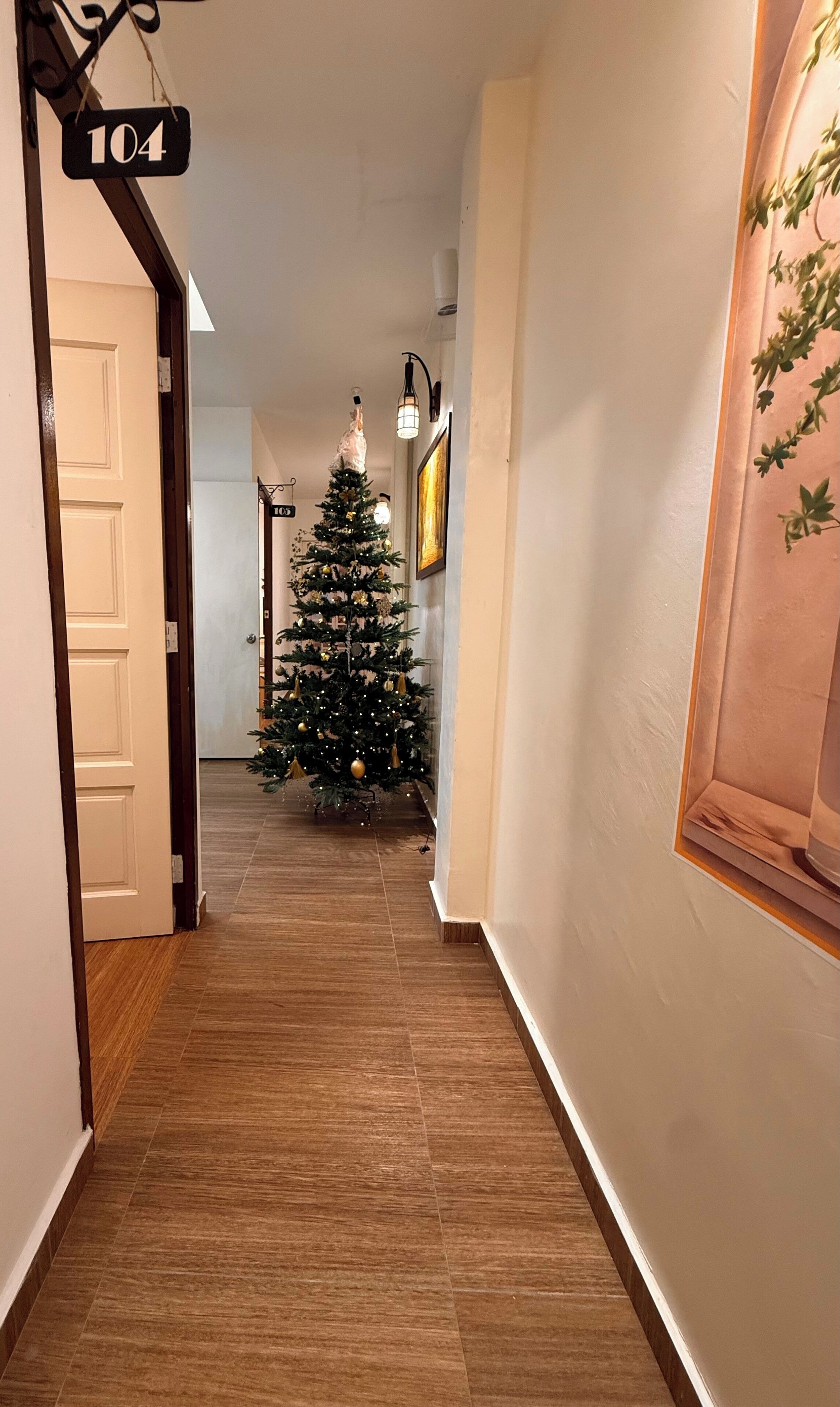 豪華單人房 | 羽絨被、獨特裝潢、布置獨特、書桌