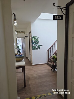 تفاصيل الفندق من الداخل