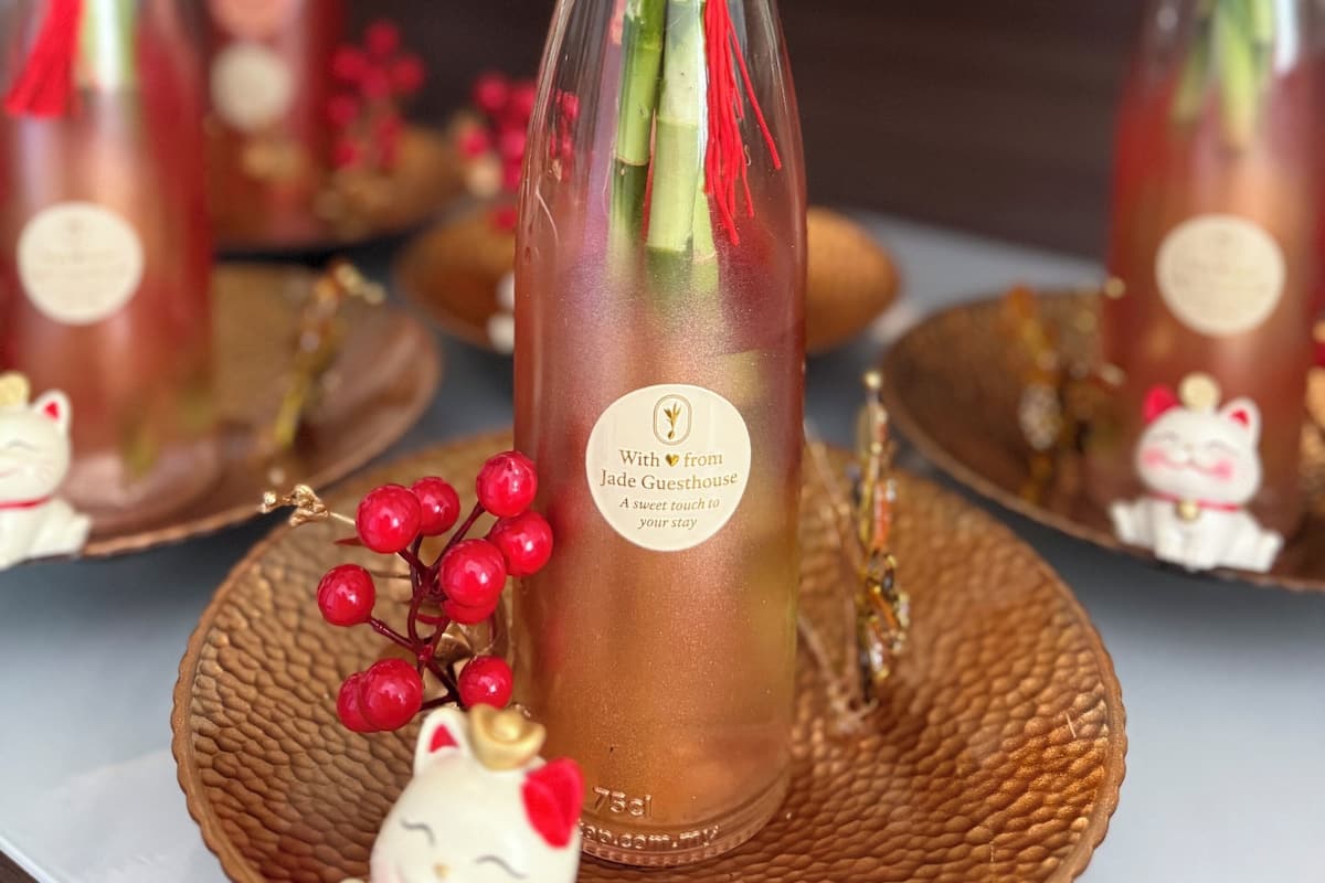 Down duvets, individually decorated, individually furnished, desk