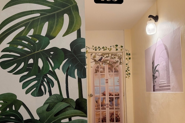 Deluxe Triple Room | Down comforters, individually decorated, individually furnished, desk