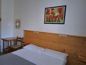Blackout curtains, soundproofing, iron/ironing board, free WiFi