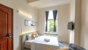 Ảnh chưa phân loại, 5 trong số 57 ảnh, nút