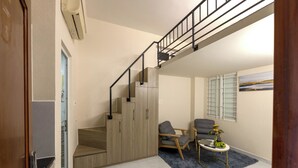 Ảnh chưa phân loại, 2 trong số 57 ảnh, nút