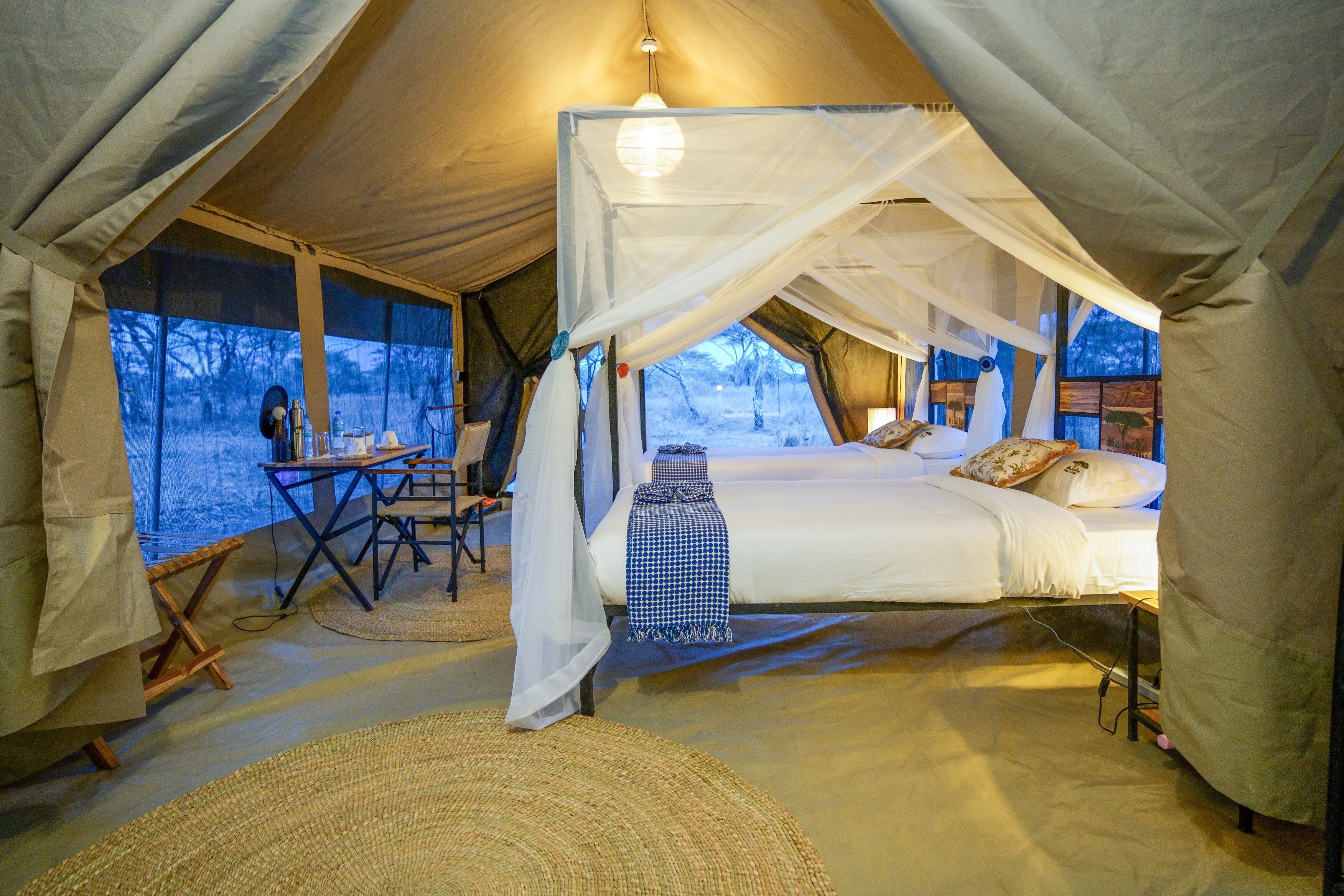 In-room safe, desk, laptop workspace