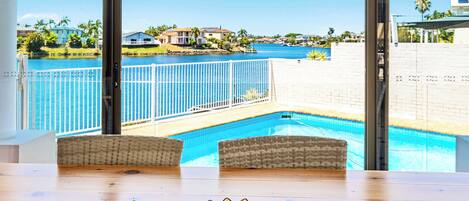 Maison, vue lac | Salle à manger