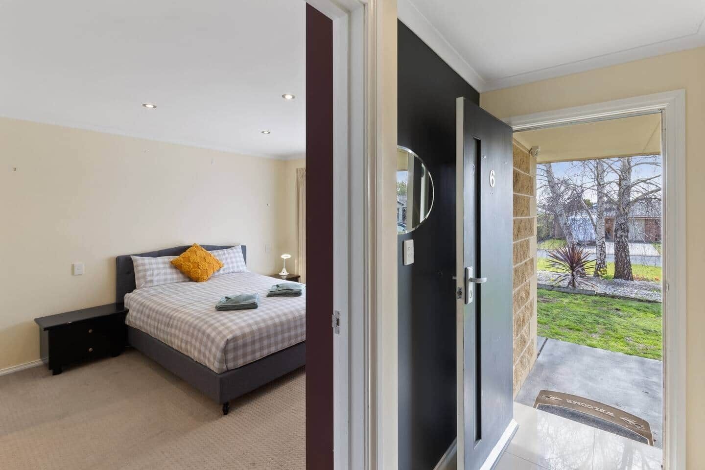 4 室のベッドルーム、WiFi、ベッドシーツ