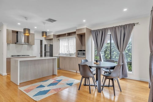 Cozy Retreat in the Heart of Craigieburn