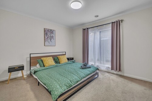 Cozy Retreat in the Heart of Craigieburn