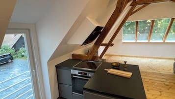 Oven, stovetop, dishwasher