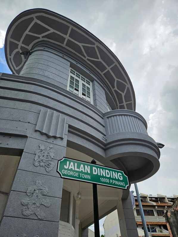 Exterior - KITA Hostel (George Town)