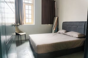 Double Room, 1 Queen Bed, City View | Free WiFi