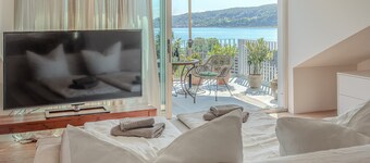 Apartment 'Seeapartment Untersee' with Lake View, Balcony and Wi-Fi