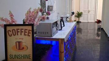 Phòng 3 cơ bản, ban công, quang cảnh thành phố | Bếp riêng