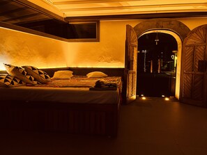 2 slaapkamers, een strijkplank/strijkijzer, gratis wifi, beddengoed