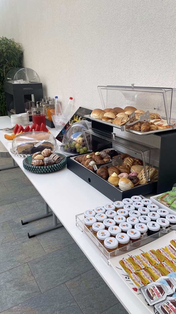 Gratis kontinental morgenmad hver dag