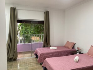 1 غرفة نوم ومكواة/لوح كي وواي فاي وملاءات أسرّة