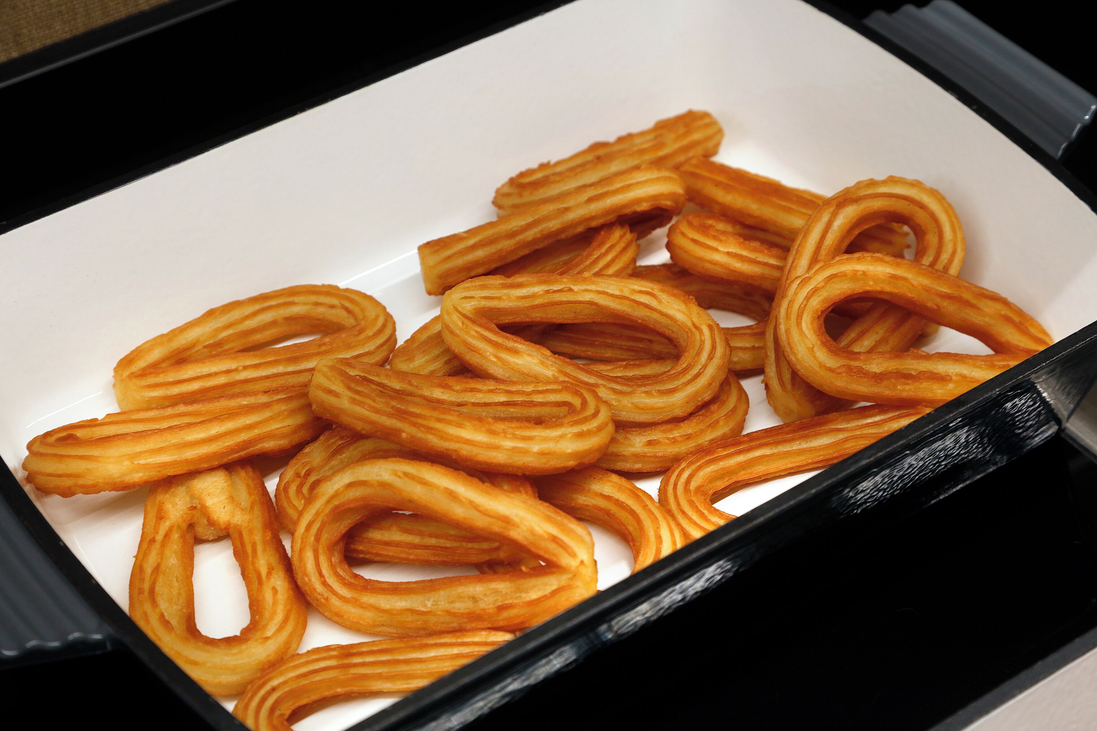 Una bandeja de churros.