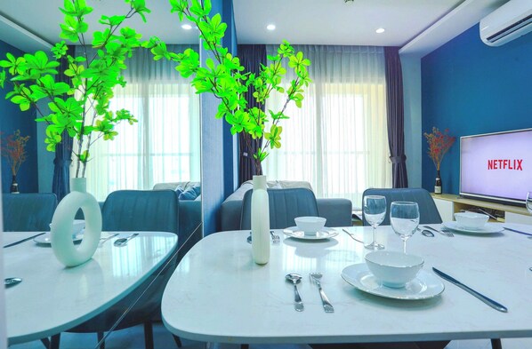 تناول الطعام