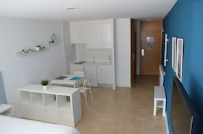 Standard-Studio | Babybetten, Zustellbetten, kostenloses WLAN, Bettwäsche