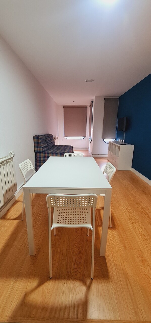 스탠다드 아파트 | 거실 공간