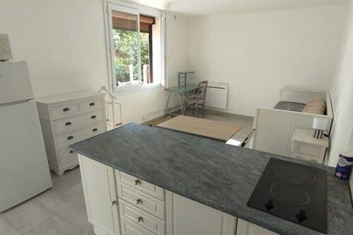 Charming studio located in Toulon