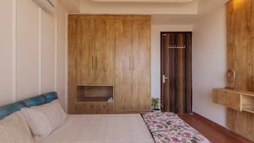 Apartment, 3 Bedrooms, Accessible, Smoking | 3 bedrooms