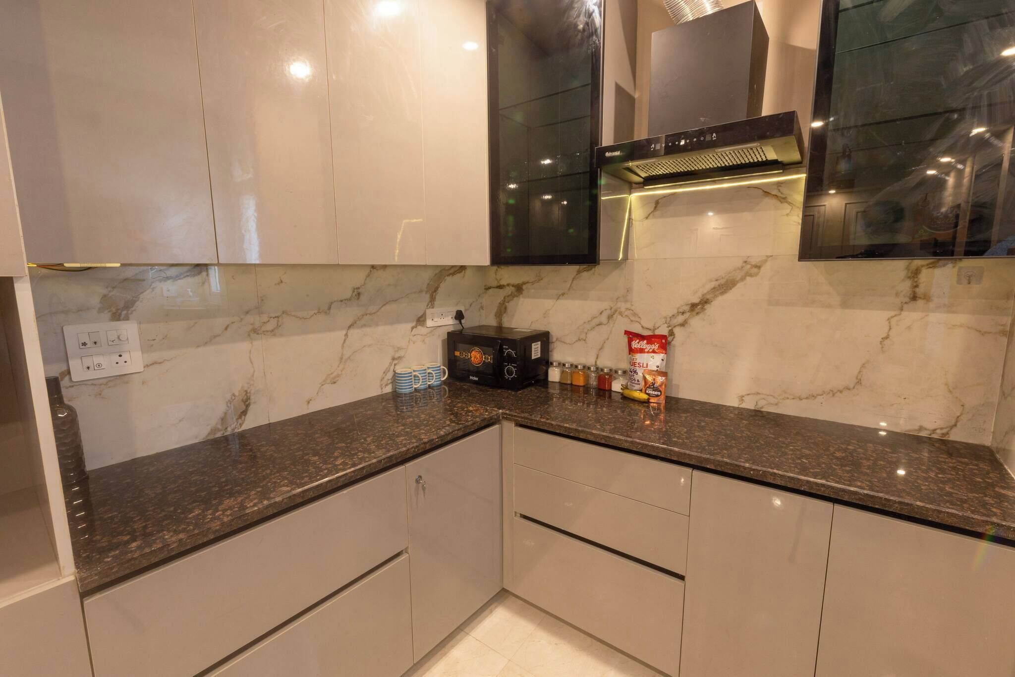 Apartment, 3 Bedrooms, Accessible, Smoking | Interior