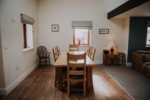 Dining - The Wild Woodpecker, Cobblestone Barn, Lancaster (Lancaster)