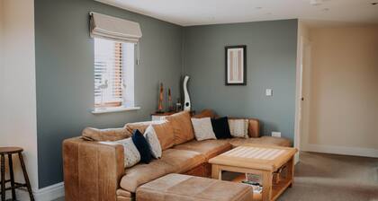 The Wild Woodpecker, Cobblestone Barn, Lancaster