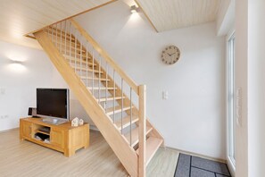 Interior - Apartment An der Kapf, 80 sqm, Garden and Balcony, Max. 4 Guests, 4 Stars - DTV Certified (Münsingen)