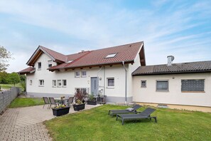 Exterior - Apartment An der Kapf, 80 sqm, Garden and Balcony, Max. 4 Guests, 4 Stars - DTV Certified (Münsingen)