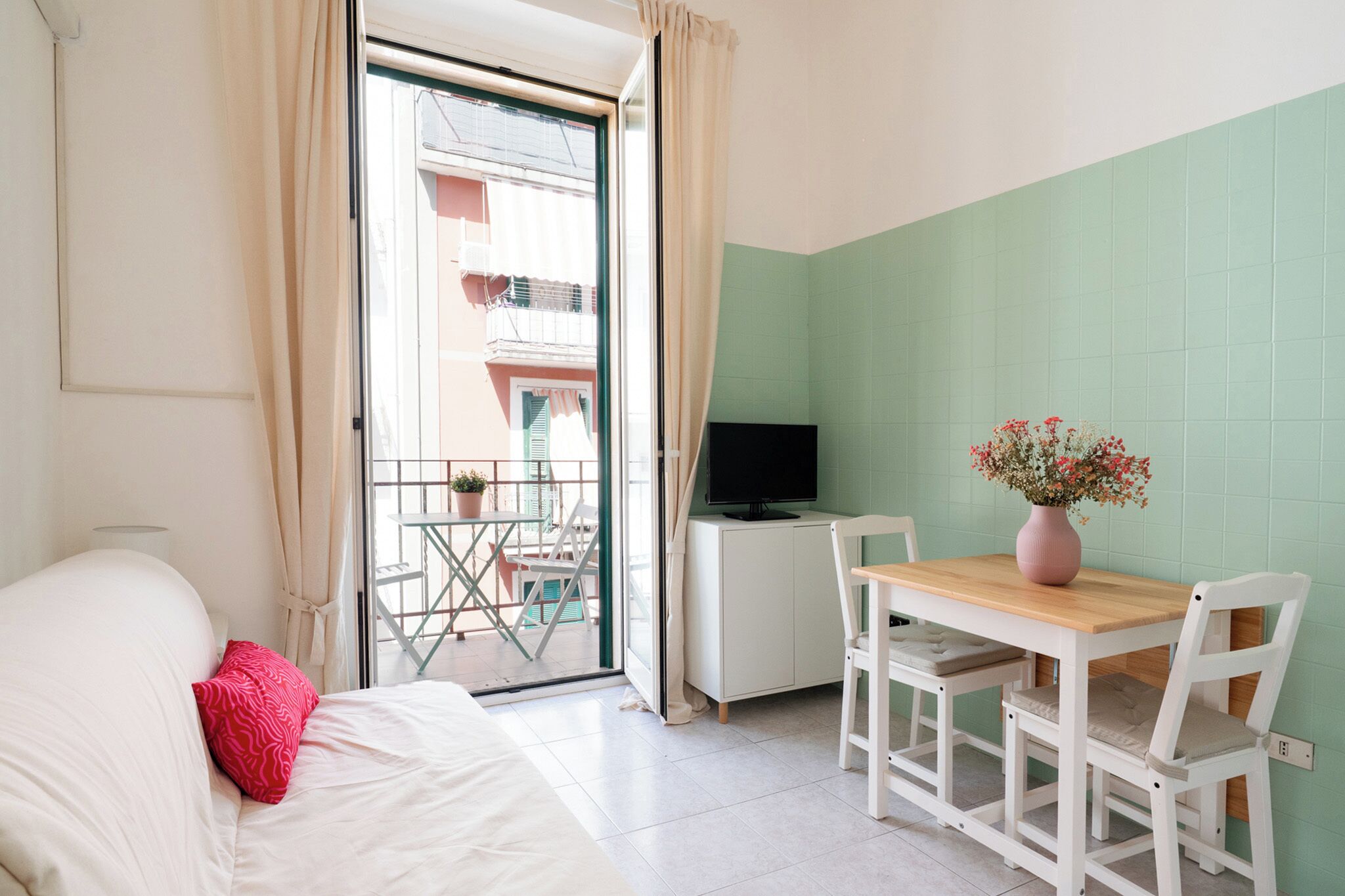 Apartment, 1 Bedroom | Living area | 30-inch TV with satellite channels