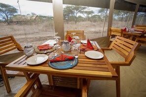 Restaurant - Malaika Mara River Migration Camp (Serengeti)