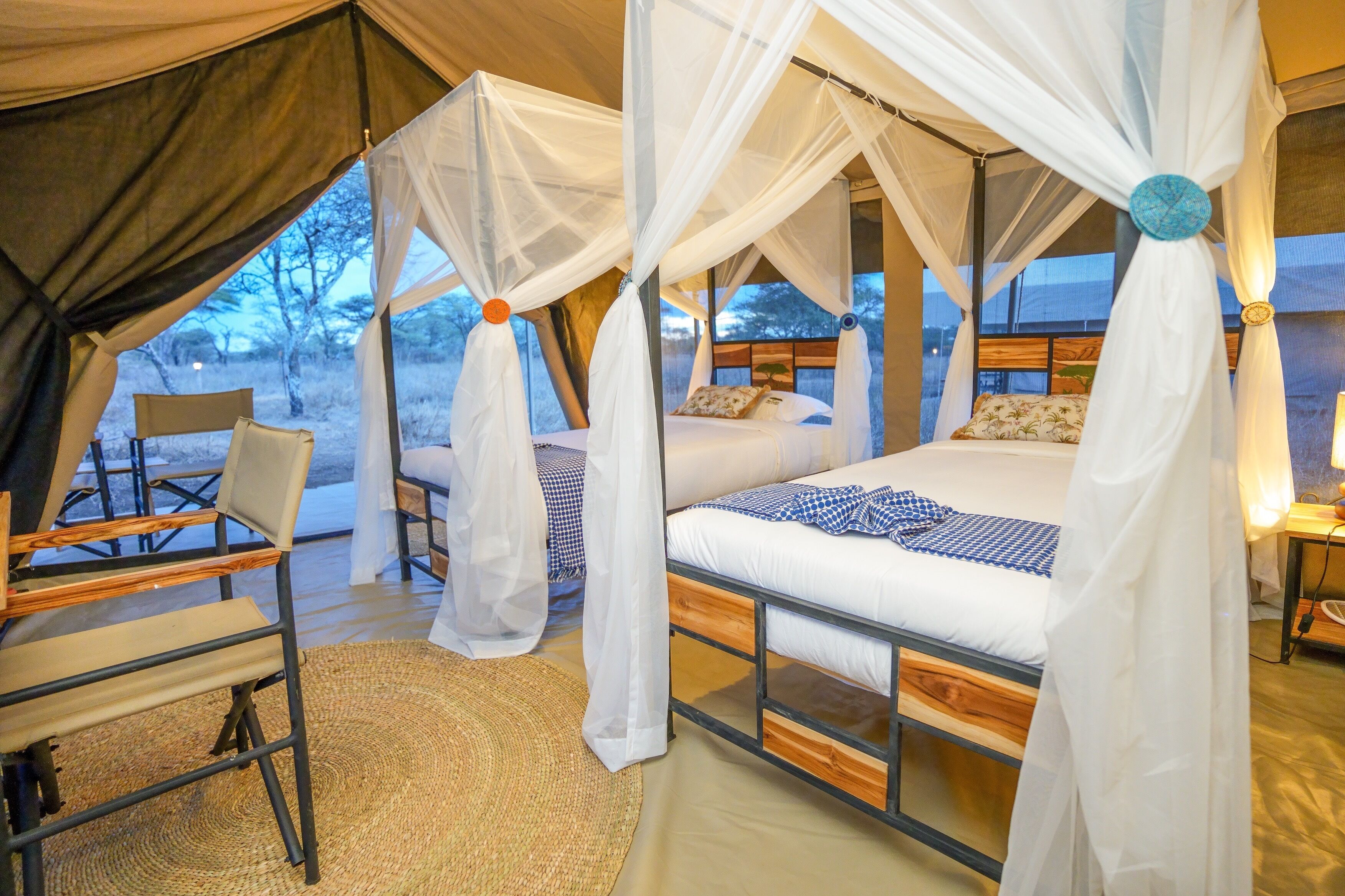 In-room safe, desk, laptop workspace