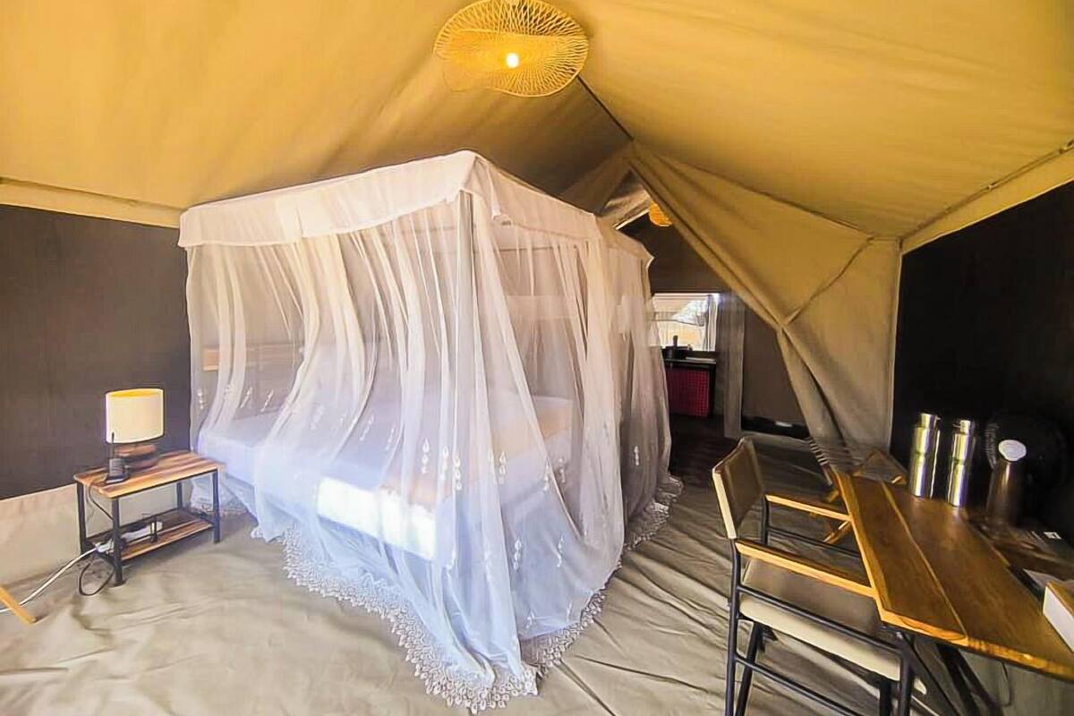 Single Room, Balcony, Garden View | In-room safe, desk, laptop workspace