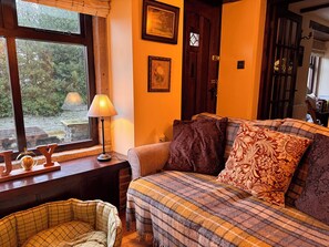 Chaumière | Aire de séjour