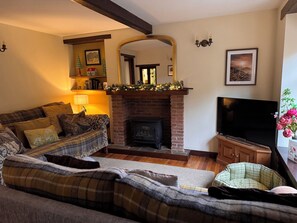 Cottage | Living area - Bradshaw House (Hope Valley)