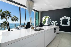 Interior - Pacific Palisades 3BR | Ocean Views | C&C (Los Angeles)