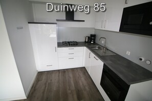 Kühlschrank, Ofen, Herdplatte, Geschirrspüler