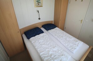 2 Schlafzimmer, Reisekinderbett, kostenloses WLAN
