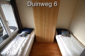 3 bedrooms, travel crib, free WiFi