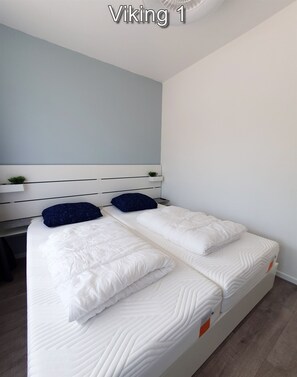 2 bedrooms, travel cot, free WiFi