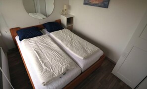 3 bedrooms, travel cot, free WiFi