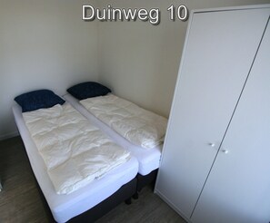 2 bedrooms, travel cot, free WiFi