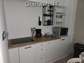 Fridge, oven, stovetop, dishwasher - 3 bedroom accommodation in Westkapelle (Westkapelle)