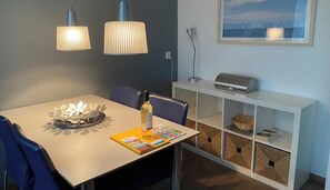 Dining - 2 bedroom accommodation in Westkapelle (Westkapelle)