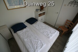 3 bedrooms, travel crib, free WiFi
