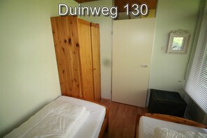 2 bedrooms, travel cot, free WiFi - 2 bedroom accommodation in Westkapelle (Westkapelle)