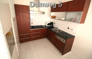 Fridge, stovetop, dishwasher, coffee/tea maker - 2 bedroom accommodation in Westkapelle (Westkapelle)