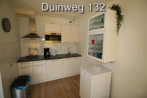 Kühlschrank, Herdplatte, Geschirrspüler